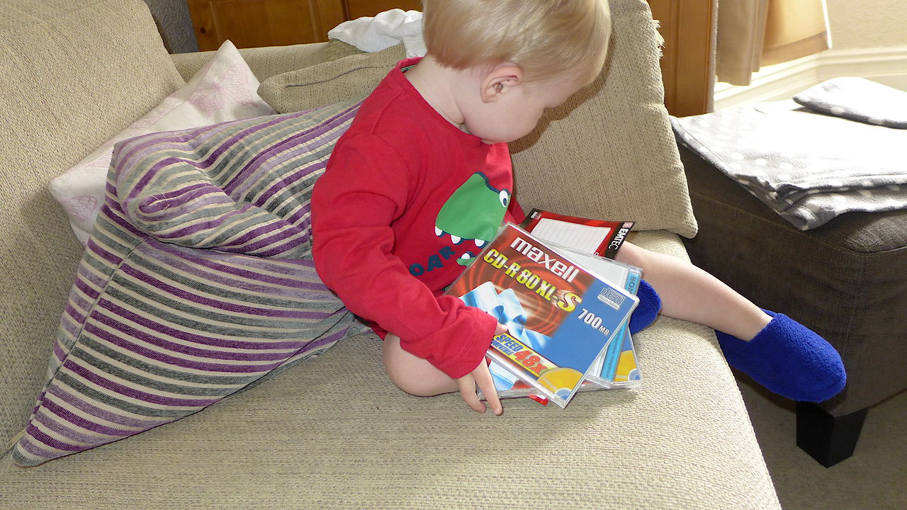 CD cases toy