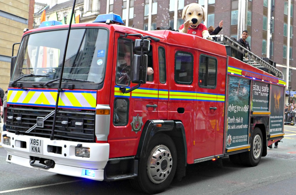 manchester day parade 2015