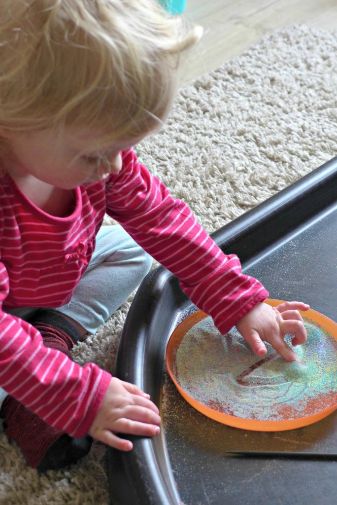 sand mark making