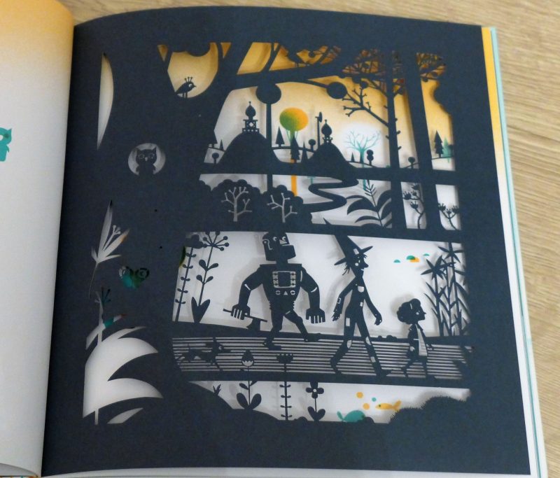 wizard of oZ paper cutting